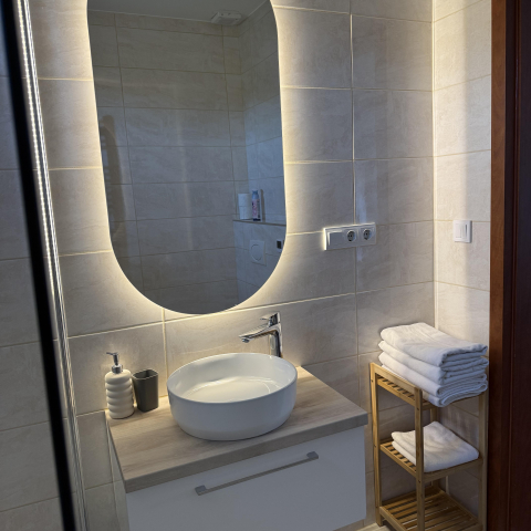 Fehér Orchidea Apartman